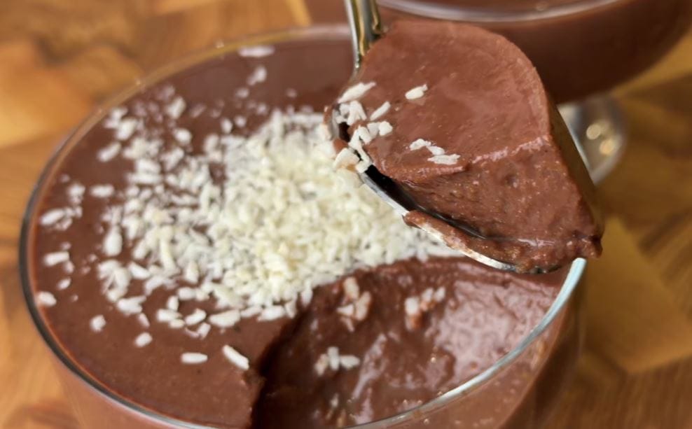 Sono una nutrizionista e questa è la mia colazione preferita di 85 Kcal: dessert al cioccolato cremoso, al cioccolato e tanto goloso!