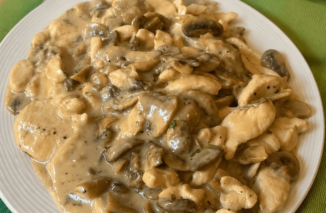 Pollo cremoso ai funghi