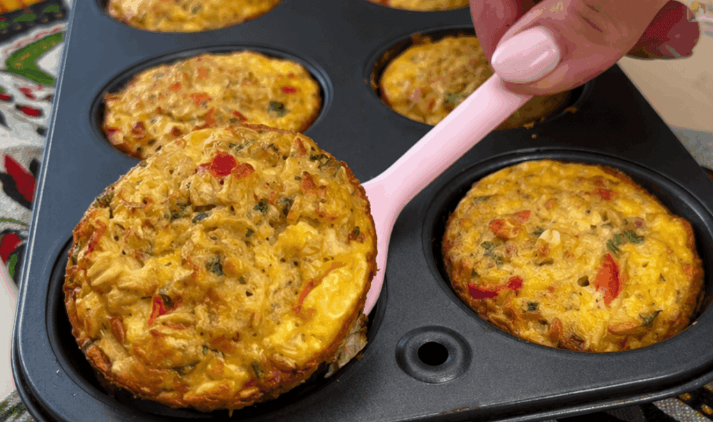 Niente farina: questi muffin salati super sazianti sono un aiuto per la glicemia alta, si mescolano in una ciotola e via in forno (sono finiti subito)