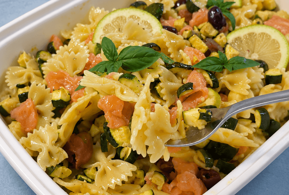 Pasta fredda salmone e zucchine