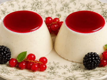 Panna cotta ai frutti di bosco