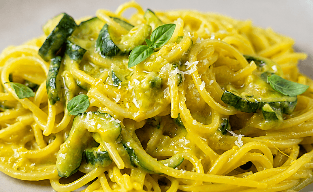 Spaghetti con zucchine e zafferano