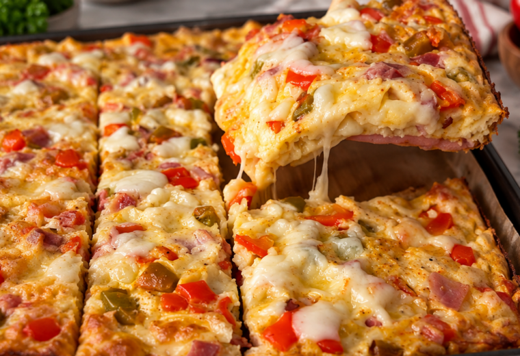 Schiacciata morbida ai peperoni con speck e scamorza