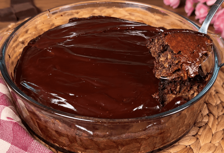 Torta banane e cioccolato con avena