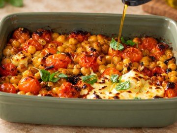Ceci al forno con feta e pomodorini